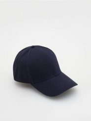 Czapka z daszkiem - granatowy. Niebieskie czapki i kapelusze męskie Reserved, bez wzorów. W wyprzedaży za 9.99 zł.