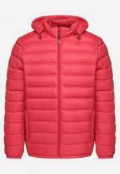Czerwona Kurtka Pikowana z Odpinanym Kapturem Atteisa. Czerwone kurtki męskie Born2be, na zimę, l, bez wzorów, z jeansu, eleganckie. Za 84.99 zł.