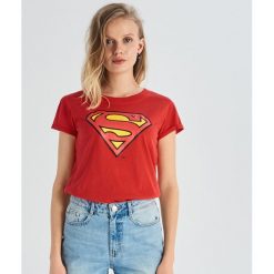 T-shirt Superman - Czerwony. T-shirty damskie marki Sinsay. Za 29.99 zł.