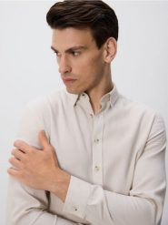 Koszula slim z bawełny egipskiej - beżowy. Brązowe koszule męskie Reserved, l, bez wzorów, z bawełny, bez kołnierzyka, bez ramiączek. W wyprzedaży za 89.99 zł.