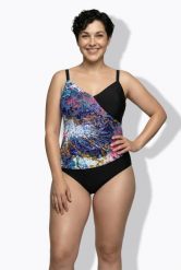 Damskie Strój kąpielowy w kopertowym stylu miękkie miseczki. Niebieskie kostiumy jednoczęściowe damskie Ulla Popken, plus size, bez wzorów, z elastanu, plus size, do pływania. Za 191.99 zł.