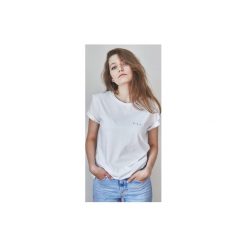 GAU BRAND t-shirt. Białe t-shirty damskie Gau great as you, z bawełny, z klasycznym kołnierzykiem. Za 119.00 zł.