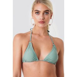 NA-KD Swimwear Góra od bikini Metal Ring Tie Strap - Green. Zielone bikini damskie NA-KD Swimwear. Za 80.95 zł.
