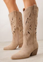 Ciemnobeżowe Ażurowe Kozaki Kowbojki na Obcasie typu Stożek Tidrina. Brązowe kozaki damskie Renee, z zamszu, bez obcasa, na obcasie. Za 139.99 zł.