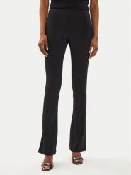 Calvin Klein Spodnie materiałowe K20K207171 Czarny Flare Fit. Czarne spodnie materiałowe damskie Calvin Klein, bez wzorów, z materiału. Za 489.99 zł.