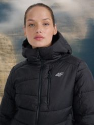 4F Kurtka puchowa trekkingowa z wypełnieniem Primaloft Silver damska - czarna M. Czarne kurtki damskie 4f, m, bez wzorów, z materiału, bez kaptura. Za 499.99 zł.