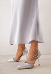 Srebrne Eleganckie Szpilki VICES Zdobione Paskami z Cyrkoniami Thalasura. Szare szpilki damskie Born2be, z aplikacjami, bez obcasa, bez zapięcia. Za 119.99 zł.