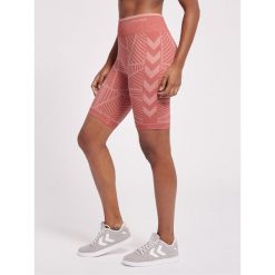 Damskie półwysokie spodenki typu bib Hummel MT Energy. Fioletowe obuwie sportowe damskie Hummel, l, bez wzorów, z dżerseju, sportowe, na fitness i siłownię. Za 150.00 zł.