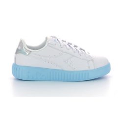 Trampki dziewczęce DIADORA GAME STEP GS. Białe buty sportowe dziewczęce Diadora, bez wzorów, bez zapięcia, trekkingowe. Za 74.99 zł.
