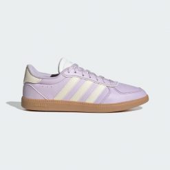 Buty Breaknet Sleek. Białe obuwie sportowe damskie Adidas, bez wzorów, z gumy. Za 239.00 zł.