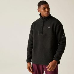 Polar męski z suwakiem 1/2 Twin Tip Dare 2b. Czarne bluzy męskie Dare 2b, na zimę, m, bez wzorów, z polaru, bez kaptura. W wyprzedaży za 229.99 zł.