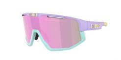 Okulary przeciwsłoneczne Bliz Fusion Small pastel purple/brown rose. Czerwone okulary przeciwsłoneczne damskie Bliz, owalne. Za 439.99 zł.