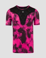 Koszulka biegowa męska X-Bionic Corefusion Run Shirt czarno-różowa. Czerwone koszulki sportowe męskie X Bionic, l, bez wzorów, z dzianiny, bez kołnierzyka, bez ramiączek, do biegania. Za 519.99 zł.