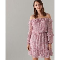 Mini sukienka cold shoulder - Różowy. Sukienki damskie Mohito. W wyprzedaży za 79.99 zł.