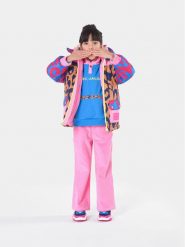 Marc Jacobs Spodnie materiałowe W14333 Różowy Flare Fit. Czerwone spodnie materiałowe dla dziewczynek Marc Jacobs, bez wzorów, z bawełny. Za 629.99 zł.
