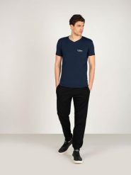 Iceberg T-shirt | ICE1UTS02 | Mężczyzna | Granatowy. Niebieskie t-shirty męskie Iceberg, m, bez wzorów, z bawełny, bez kołnierzyka. W wyprzedaży za 119.00 zł.