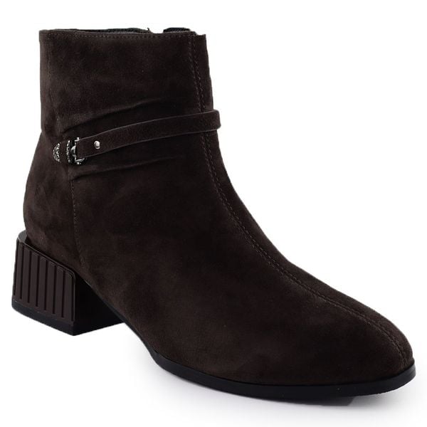 Skórzane botki damskie na ozdobnym obcasie brązowe D&A S.Barski Premium Collection CR52-651. Brązowe botki damskie S.BARSKI, ze skóry, eleganckie, bez obcasa, bez zapięcia. Za 359.99 zł.