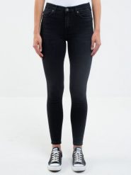 Jeansy damskie push up z wysokim stanem szare Melinda High Waist 895. Szare jeansy damskie Big Star, z podwyższonym stanem. Za 329.99 zł.
