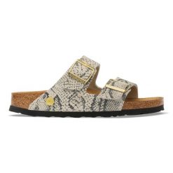 BIRKENSTOCK Arizona Print LEVE Snake Oyster Klapki damskie. Brązowe klapki damskie Birkenstock, bez wzorów, z denimu, eleganckie, bez obcasa. Za 529.99 zł.