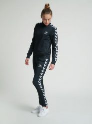 Damska kurtka zapinana na zamek Hummel hmlnelly 2.0. Czarne kurtki sportowe damskie Hummel, na wiosnę, xl, bez wzorów, z polaru, bez kaptura, na fitness i siłownię. Za 138.00 zł.