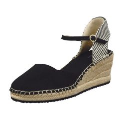 Buty damskie GANT Luliza. Czarne obuwie sportowe damskie GANT, trekkingowe. Za 319.99 zł.