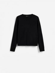Wełniany sweter - czarny. Czarne swetry damskie Reserved, l, bez wzorów, z wełny, bez kołnierzyka, bez ramiączek, bez kaptura. Za 169.99 zł.