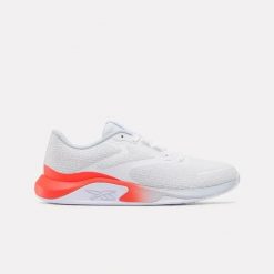 Damskie buty treningowe Reebok NANOFLEX TR 3 100263280 białe. Białe obuwie sportowe damskie Reebok, bez wzorów, na fitness i siłownię. Za 329.00 zł.