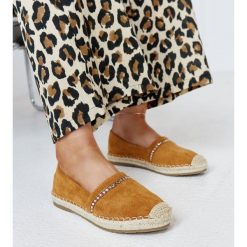 Brązowe espadryle z cyrkoniami Abia. Brązowe espadryle damskie na lato, bez wzorów, z gumy, z okrągłym noskiem, bez obcasa, bez zapięcia. Za 74.48 zł.
