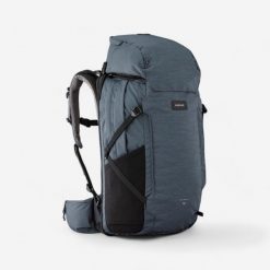 Plecak trekkingowy damski Forclaz Travel 900 50+6 litrów. Szare plecaki damskie FORCLAZ, bez wzorów, z materiału. Za 449.99 zł.