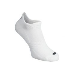 Skarpety do biegania CONFORT niskie. Białe skarpety męskie KALENJI, z elastanu. Za 14.99 zł.