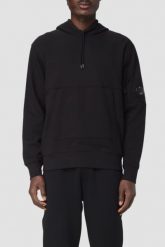 C.P. COMPANY Czarna męska bluza Sweat Hooded. Czarne bluzy męskie C.P. Company, l, bez wzorów, bez kaptura. W wyprzedaży za 779.99 zł.