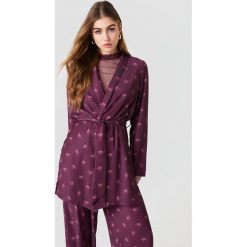 NA-KD Marynarka z wiązaniem - Purple. Fioletowe żakiety damskie NA-KD, w paski, z poliesteru. Za 242.95 zł.