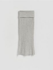 Prążkowana spódnica - jasnoszary. Szare spódnice damskie Reserved, l, bez wzorów, z dzianiny, dopasowane. Za 149.99 zł.