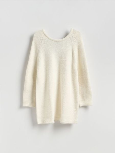 Sukienka z wiązaniem - kremowy. Białe sukienki damskie Reserved, l, bez wzorów, z dzianiny, bez kołnierzyka, bez ramiączek. Za 159.99 zł.