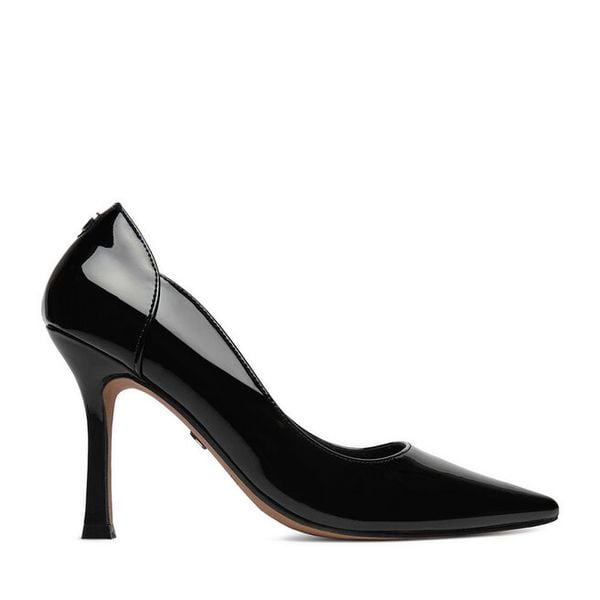 Szpilki Nine West. Czarne szpilki damskie Nine West, bez wzorów, bez obcasa, bez zapięcia. Za 249.99 zł.