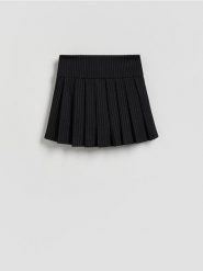 Plisowane spódnico-szorty z wiskozą - ciemnoszary. Szare szorty damskie Reserved, l, bez wzorów, z dzianiny. Za 99.99 zł.