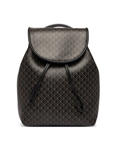 Calvin Klein Plecak Emblem Aop Mini Backpack LV04F3507G Czarny. Czarne plecaki damskie Calvin Klein, bez wzorów, ze skóry. Za 317.99 zł.