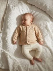 Bluza z haftem - beżowy. Brązowe bluzy dla niemowląt Sinsay, bez wzorów, bez ramiączek, bez kaptura. Za 17.99 zł.
