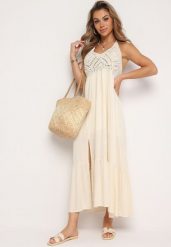 Beżowa Wiskozowa Sukienka w Stylu Boho z Wiązaniem na Szyi Risalinda. Brązowe sukienki damskie Born2be, na plażę, na lato, m, z aplikacjami, z wiskozy, boho, bez kołnierzyka, bez ramiączek, maxi. Za 159.99 zł.