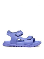 Geox Sandały J Sandal Fusbetto Gi J45HQA 000BC C8545 M Fioletowy. Fioletowe sandały dziewczęce Geox, ze skóry, bez zapięcia. Za 199.99 zł.