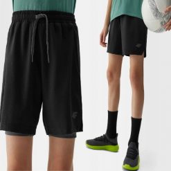 SPODENKI CHŁOPIĘCE 4F SPORTOWE SZYBKOSCHNĄCE CZARNE. Czarne szorty dla chłopców 4f, bez wzorów, sportowe. Za 29.00 zł.