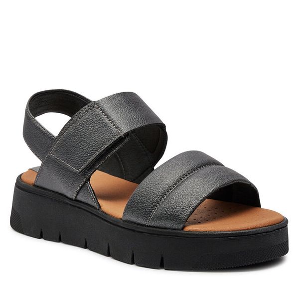 Sandały Geox. Czerwone sandały dziewczęce Geox, bez zapięcia. Za 169.99 zł.
