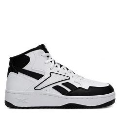 Sneakersy Reebok. Białe trampki i tenisówki chłopięce Reebok, bez wzorów, bez zapięcia. Za 199.99 zł.