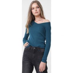 Ciemnoniebieski Sweter Charleigh. Swetry damskie Born2be, l, bez wzorów, z jeansu, eleganckie, bez kołnierzyka, bez ramiączek, długie, bez kaptura. Za 59.99 zł.