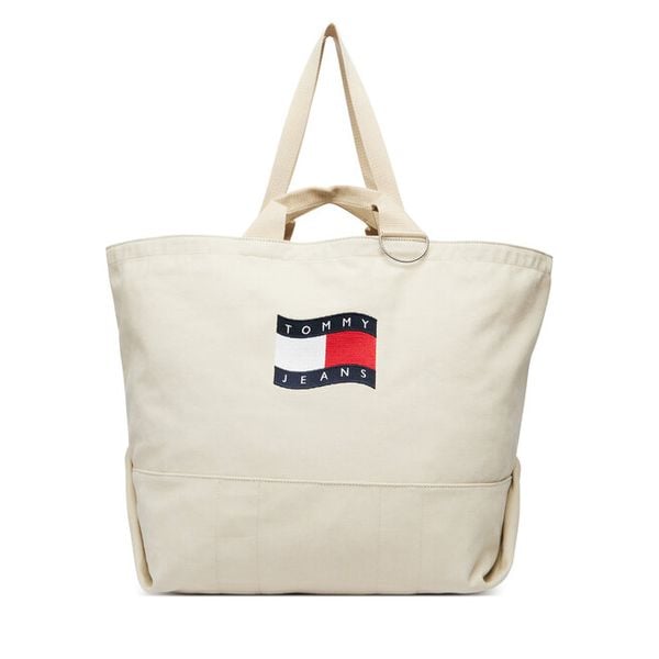 Torebka Tommy Jeans. Brązowe torebki do ręki damskie Tommy Jeans, bez wzorów, z jeansu, bez dodatków. Za 271.99 zł.