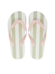 Guess Japonki J6GZ25 WO780 Różowy jasny. Czerwone klapki damskie Guess, z aplikacjami, z syntetyku, bez obcasa. Za 69.99 zł.