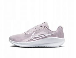 Nike moteriški bėgimo bateliai DOWNSHIFTER 13, pudra rožinė. Obuwie sportowe damskie Nike, bez wzorów. Za 261.93 zł.