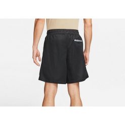Spodenki męskie nike kyrie lightweight shorts black. Czarne krótkie spodenki sportowe męskie Nike, m, bez wzorów, do biegania. Za 269.00 zł.