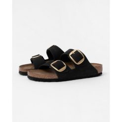Klapki damskie Birkenstock Arizona Big Buckle. Czarne klapki damskie Birkenstock, bez wzorów, z materiału, sportowe, bez obcasa. Za 656.70 zł.