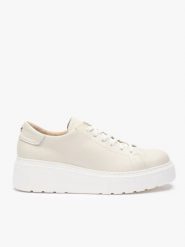 Kremowe sneakersy na platformie. Brązowe półbuty damskie Ryłko, bez wzorów, ze skóry, eleganckie, bez obcasa, na platformie, bez zapięcia. Za 449.99 zł.